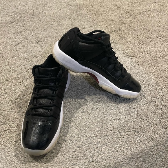 SOLD❗️Jordan 11 low (2022) - Picture 3 of 7